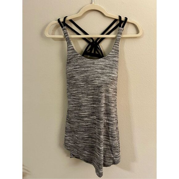 NWOT Lululemon Moment To Movement 2-In-1 Tank Size 4 - Picture 2 of 7